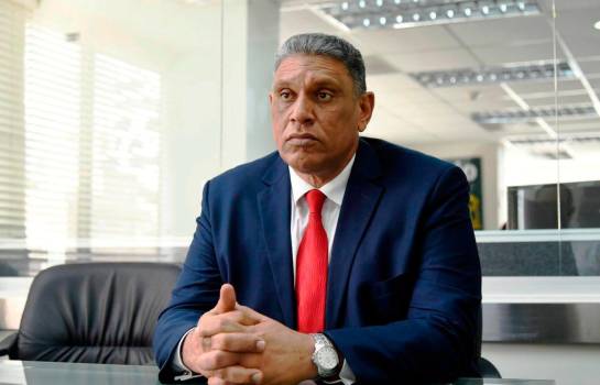 Jesús -Chú- Vásquez informa que tiene COVID-19; su hijo también