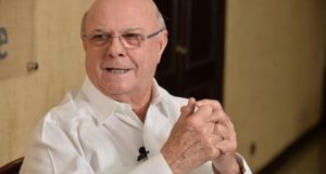 Hipólito Mejía expresa solidaridad a Manuel Estrella y condena “campaña de difamación”