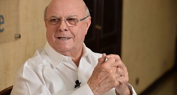 Hipólito Mejía expresa solidaridad a Manuel Estrella y condena “campaña de difamación”