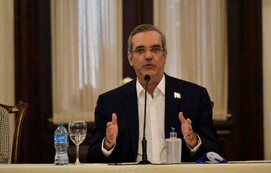Presidente Abinader ha cancelado a 781 funcionarios en el servicio exterior en 40 días de gobierno