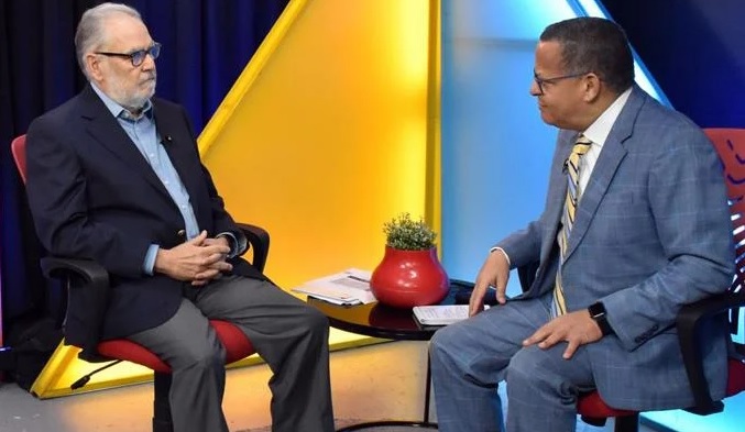 Ministro de Economía descarta reforma fiscal en medio de pandemia por COVID-19