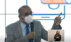 Ministro de Salud afirma dispondrá de 12 millones de dosis vacuna de COVID-19