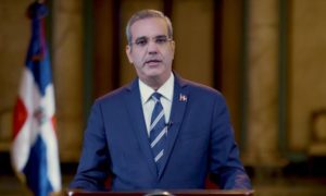 El Presidente Abinader también donará su salario a una causa social; propone bajar 50% de fondos reciben partidos