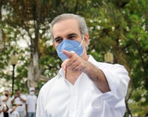 Abinader: 60 días en el poder entre logros, denuncias, acusaciones y decisiones importantes