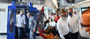 Abinader recorre Sto. Dgo. en metro… y teleférico; dice construirán teleférico Los Alcarrizos y monorriel en el Km 9