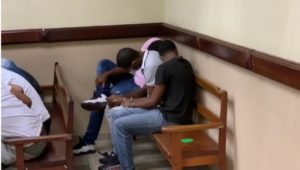 Mandan al 15 de Azua por un año a 3 acusados de desfigurar a Yocairi; la joven ya ve y percibe olores y colores