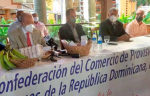 Comerciantes con el grito al cielo! Dicen altos precios, dolar y apagones lo llevan a la quiebra