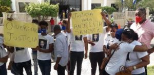 Aplazan para octubre audiencia preliminar contra asesino de Angela Sánchez; protestan en Nagua exigiendo justicia