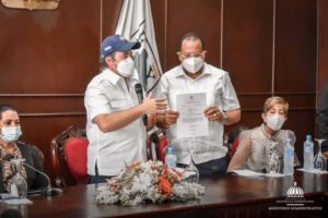 Gobierno entrega RD$48MM para ayuda remodelación del mercado municipal de Puerto Plata