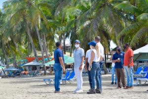 Directora regional de Turismo realiza evaluaciones en varias playas de Puerto Plata, sostiene encuentros con sectores