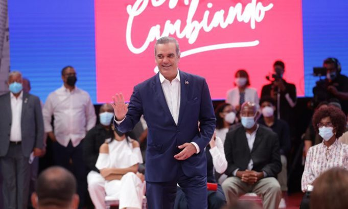 Abinader dice Gobierno ha invertido RD$2,600 millones para combatir la pandemia