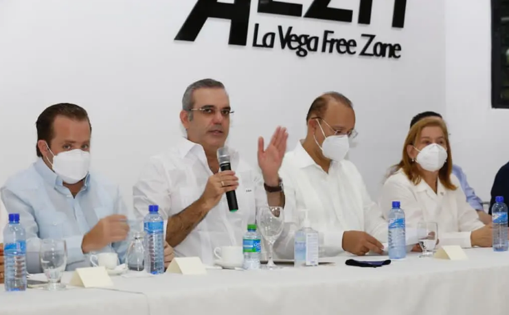 Gobierno invertirá RD$300 millones en ampliación parque industrial de La Vega; terminará mercado municipal