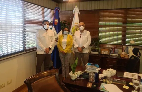 Alcalde de RSJ gestiona instalación de una oficina del CONANI en el municipio