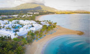 Llena en su totalidad capacidad hotelera de Puerto Puerto el pasado fin de semana; ministro Turismo visitó la zona