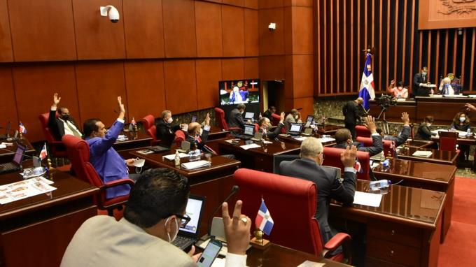 Senado presenta 5 ternas para integrar miembros titulares de la JCE; dejan fuera a Eddy Olivares