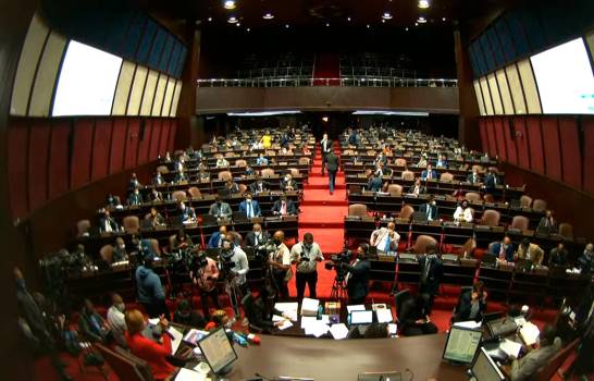 Diputados convierten en ley la prohibición de matrimonio infantil