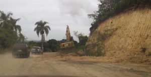 Obras Públicas reinicia trabajos terminación amplio tramo carretera turística Luperón en Puerto Plata