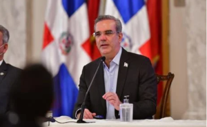 Gobierno anuncia construcción de 17 mil viviendas en programa “Familia Feliz”; 11 mil se harán en el primer año