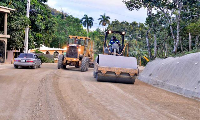 Obras Públicas dice carretera turística Gregorio Luperón será inaugurada en febrero