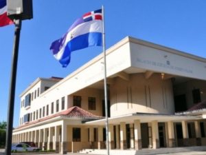 Gobierno Danilo Medina evitó que más de 700,000 cayeran en la pobreza, según estudio del Ministerio de Economía