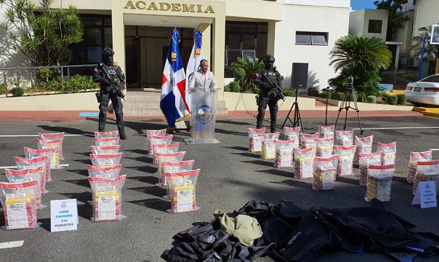 Droga! Ocupan 210 paquetes de cocaína en Puerto Caucedo camuflagiados en sacos de cacao