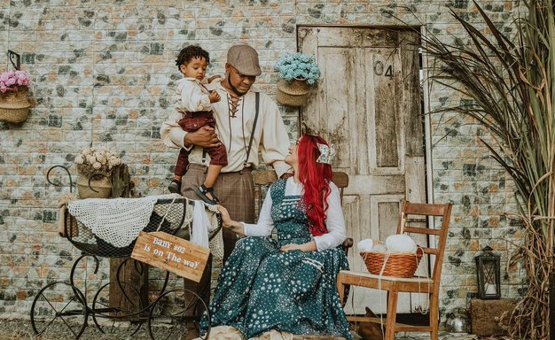 Karen Yapoort y el pelotero Edwin Encarnación esperan su segundo hijo