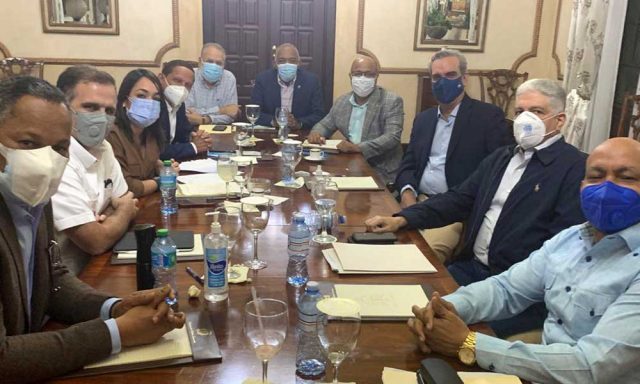 Abinader logra consenso para reforma ley 28-01 sobre desarrollo fronterizo; proyecto será conocido el miércoles por los diputados