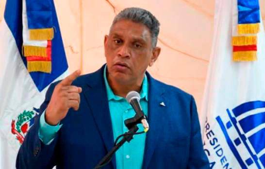 Chu Vásquez: “Quienes entreguen armas ilegales recibirían bonos para comprar laptops y electrodomésticos”