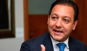 Abel Martínez sobre verja fronteriza: “Antes de crear muro, lo primero es sacar a los miles de haitianos ilegales de RD”