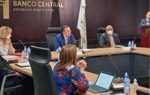 Banco Central dice economía RD creció 1.1% en febrero; liberará otros RD$29 mil millones a la banca local