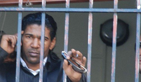 No Omega, esto no ha terminado todavía! La PN lo arresta nuevamente, ahora por violación de la ley de armas