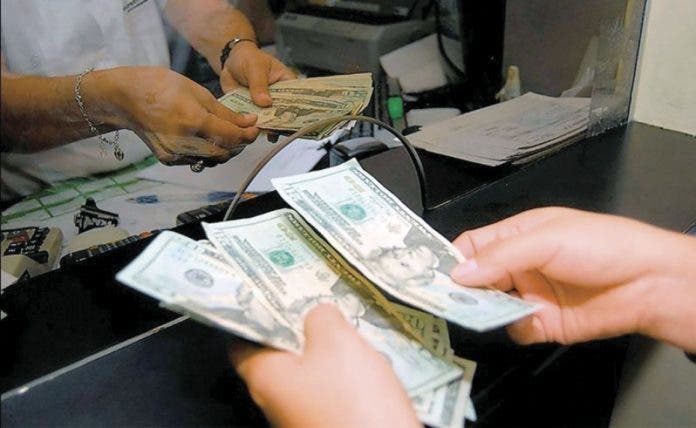 Las República Dominicana recibió casi $900 millones de dólares en remesas durante el mes de enero