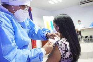 República Dominicana ya supera los 400 mil vacunados contra Covid-19; este lunes solo se reportan 279 nuevos casos del virus