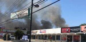 Incendio de gran proporción afecta más de 10 viviendas y comercios en sector Padre Granero de Puerto Plata