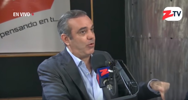 Abinader califica de insensatez hablar de reelección; le pide al partido no hablar del tema por dos años