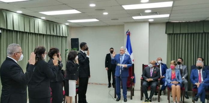 El Senado juramenta nuevos directivos Cámara de Cuentas con altas expectativas de resultados