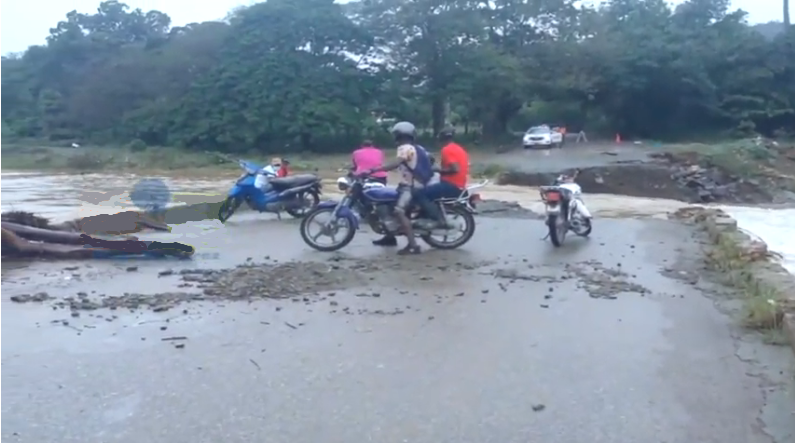 COD reporta 16 localidades incomunicadas por las lluvias; incrementan alerta en María Trinidad Sánchez y otras 20 provincias