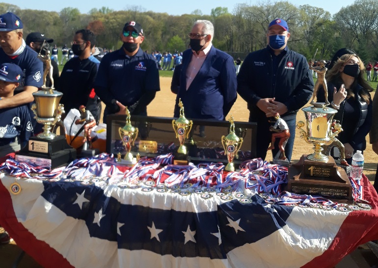 FDDNY inaugura primera edición Clásico Mundial de Softbol y Béisbol con más de 50 equipos