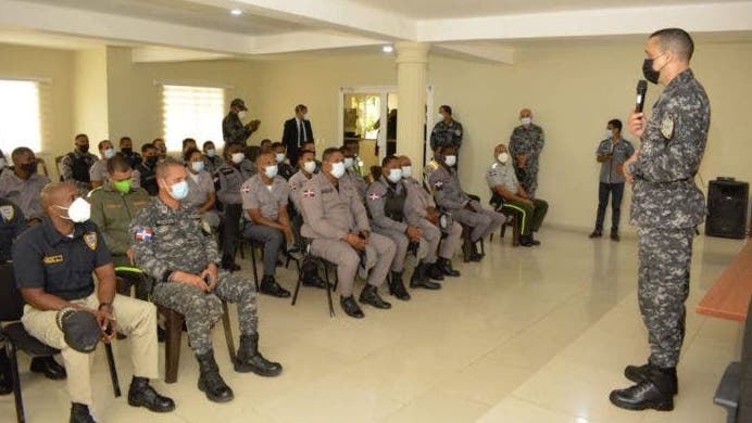 Director de la Policía realiza recorrido por Nagua y Las Terrenas
