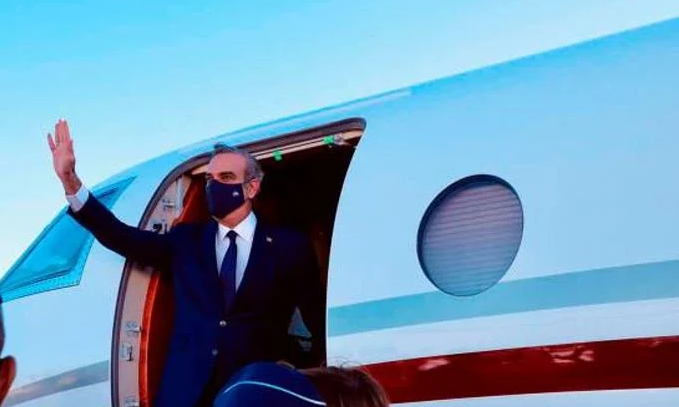 Abinader rumbo a Ecuador  para participar en la toma de posesión del presidente Guillermo Lasso
