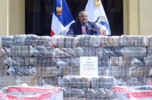 Droga!! La DNCD ocupa un furgón con 450 paquetes de cocaína en el Puerto Multimodal Caucedo