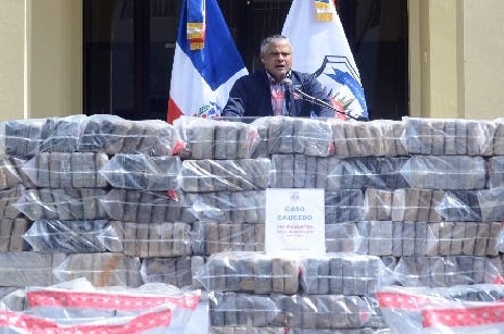 Droga!! La DNCD ocupa un furgón con 450 paquetes de cocaína en el Puerto Multimodal Caucedo