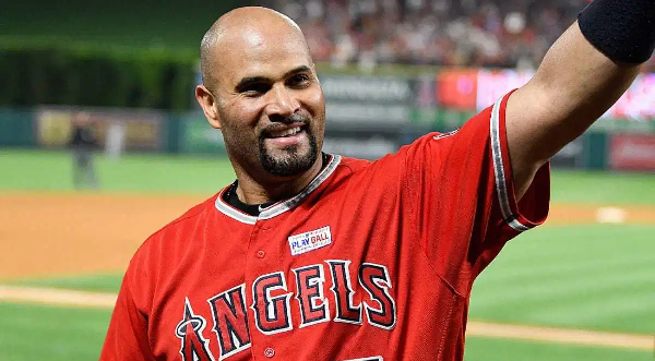Albert Pujols se queda en Los Angeles; firma con los Dodgers por el resto de la temporada