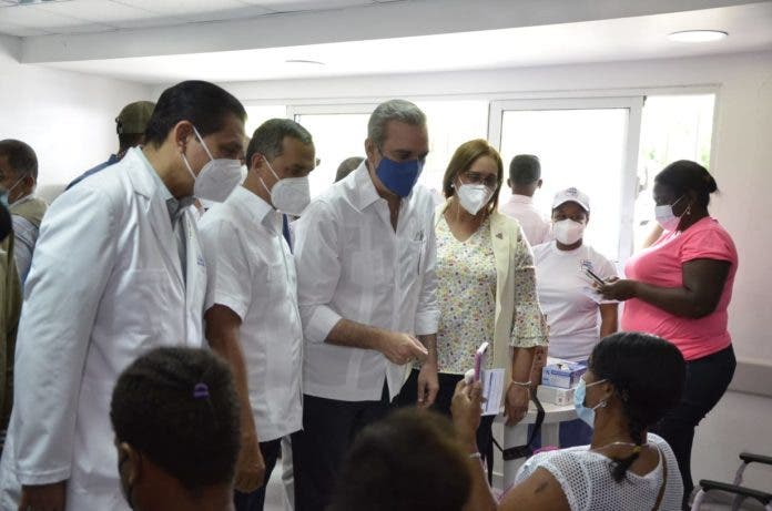 Abinader dice más de 5 millones se han vacunado contra Covid-19; este domingo SP reportó 1,397 nuevos contagios