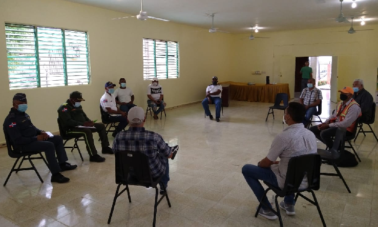 Alcaldía Río San Juan cierra parques, galleras e instalaciones deportivas; prohibe eventos y venta de alcohol