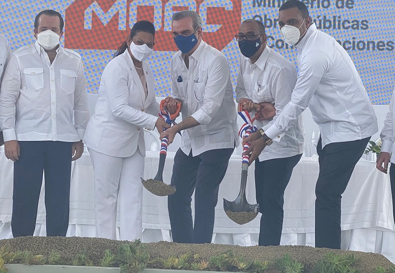 Abinader da primer picazo para construcción de Circunvalación en la provincia Espaillat