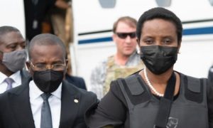 Viuda de Moïse regresó este sábado a Haití; relata al FBI como fueron los hechos la noche que mataron al Presidente