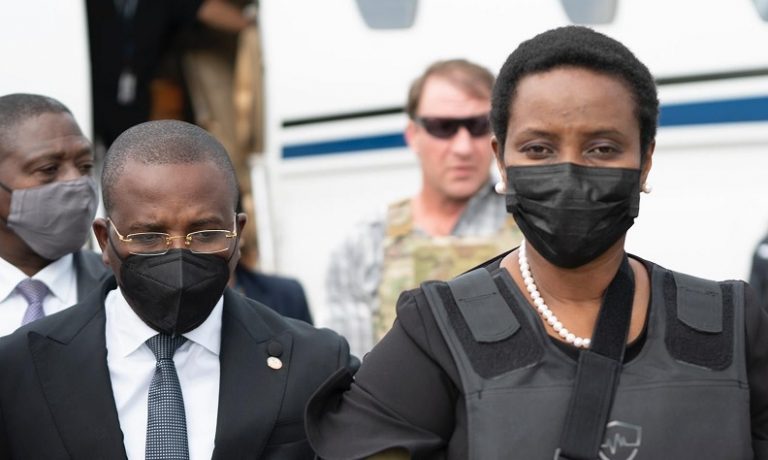 Viuda de Moïse regresó este sábado a Haití; relata al FBI como fueron los hechos la noche que mataron al Presidente