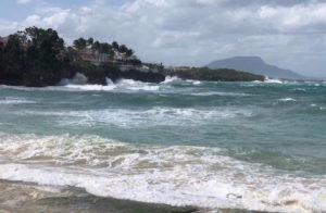 Colocan bandera roja en balnearios de Puerto Plata ante efectos indirectos del huracán Elsa