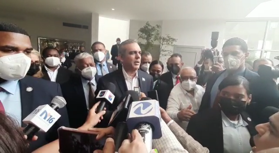 Abinader dice está 